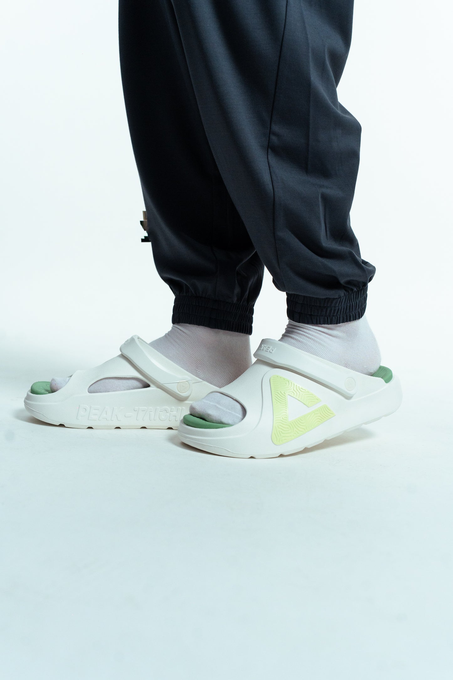 Мужские шлёпанцы Peak EXT52557L white/green