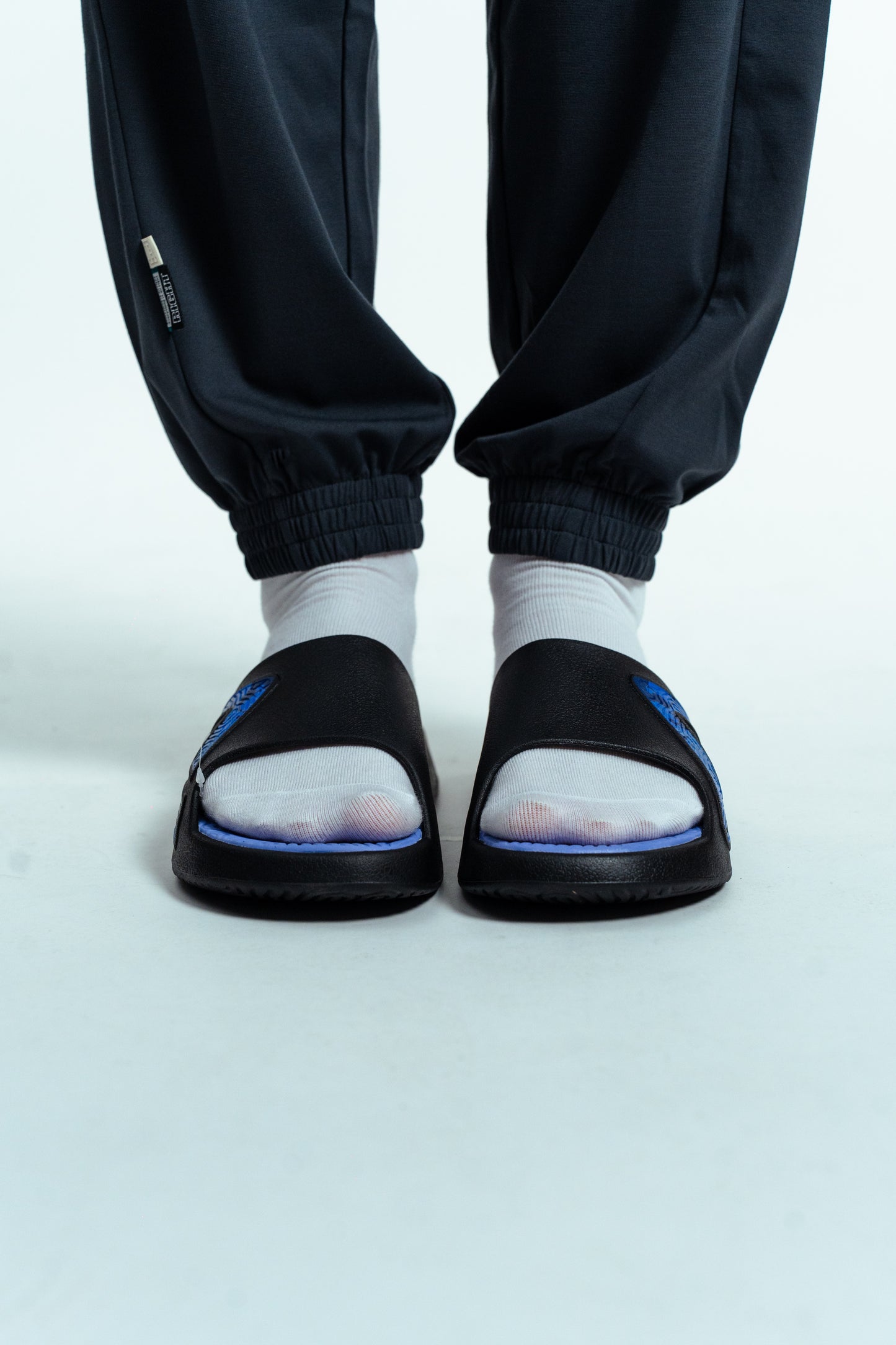 Șlapi pentru bărbați Peak ET51377L black/magic purple