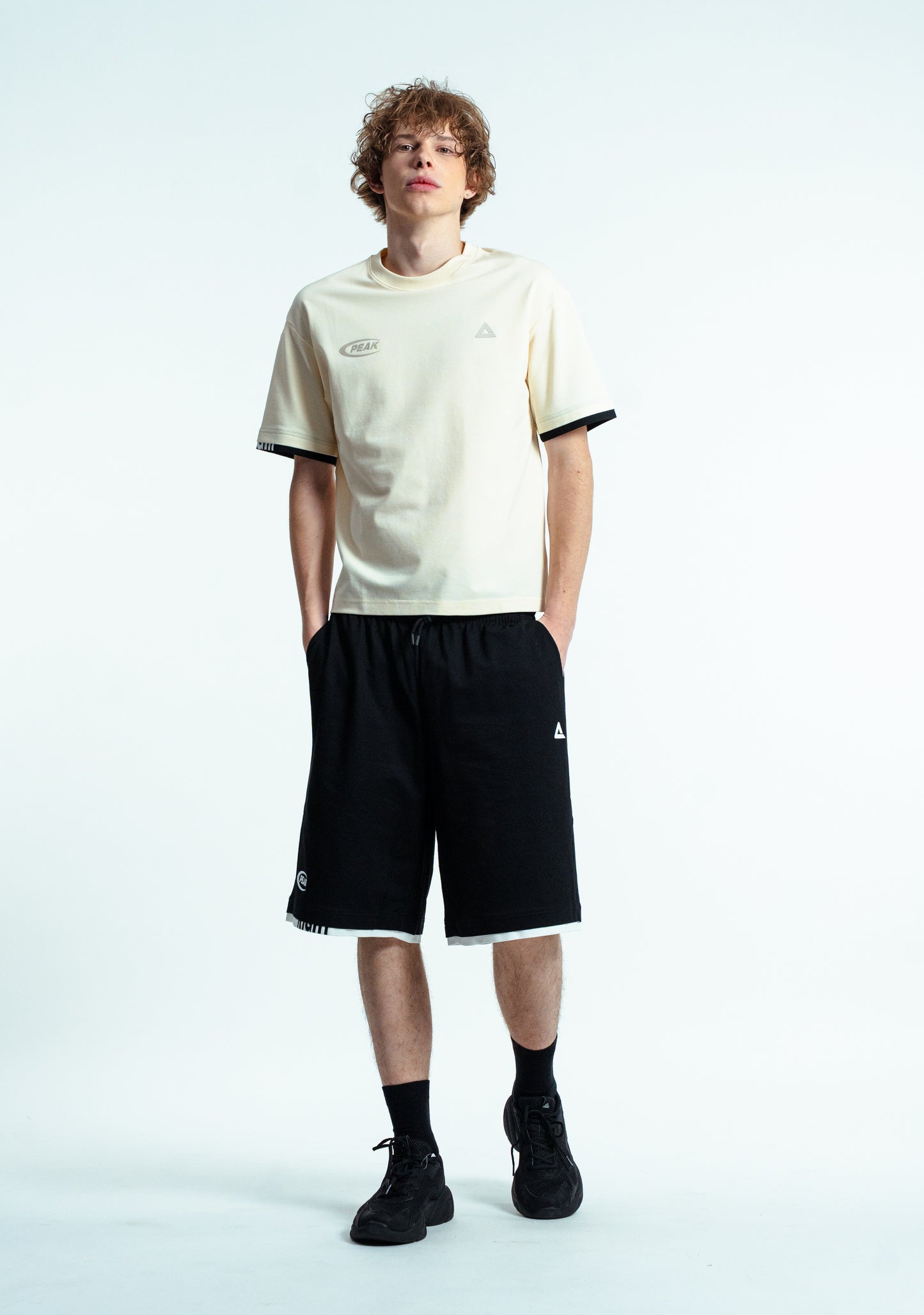 Мужские шорты casual Peak FW3252361 black