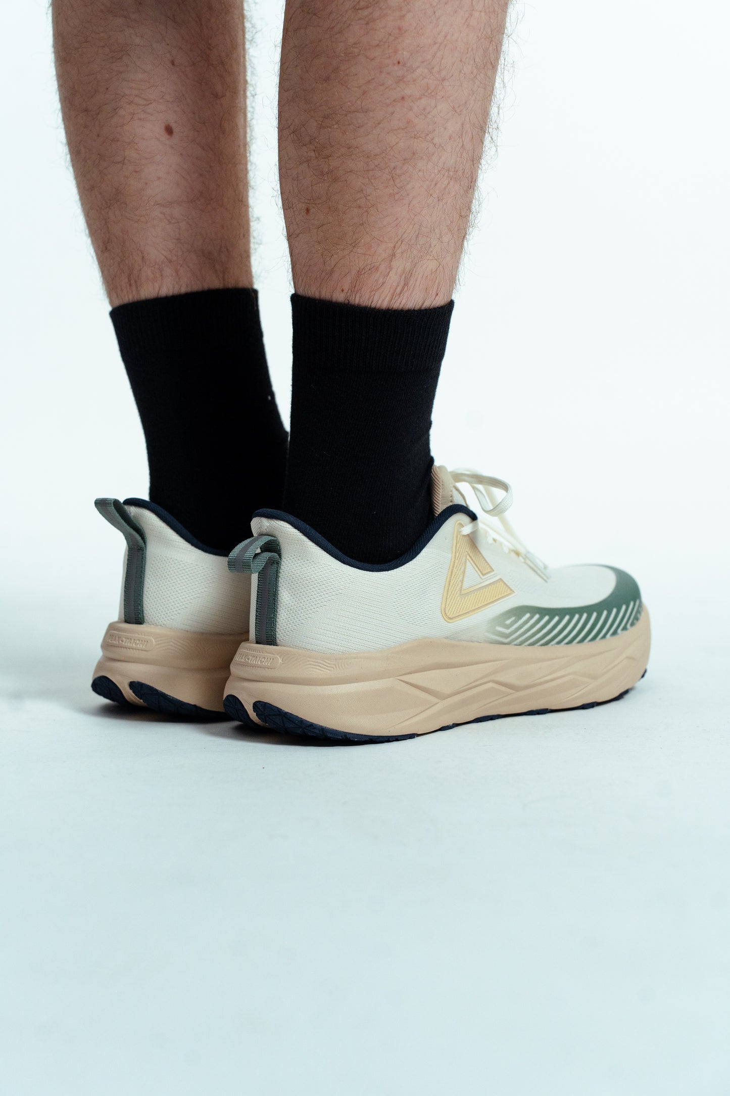 Кроссовки мужские для бега Peak EXT52187H white/green