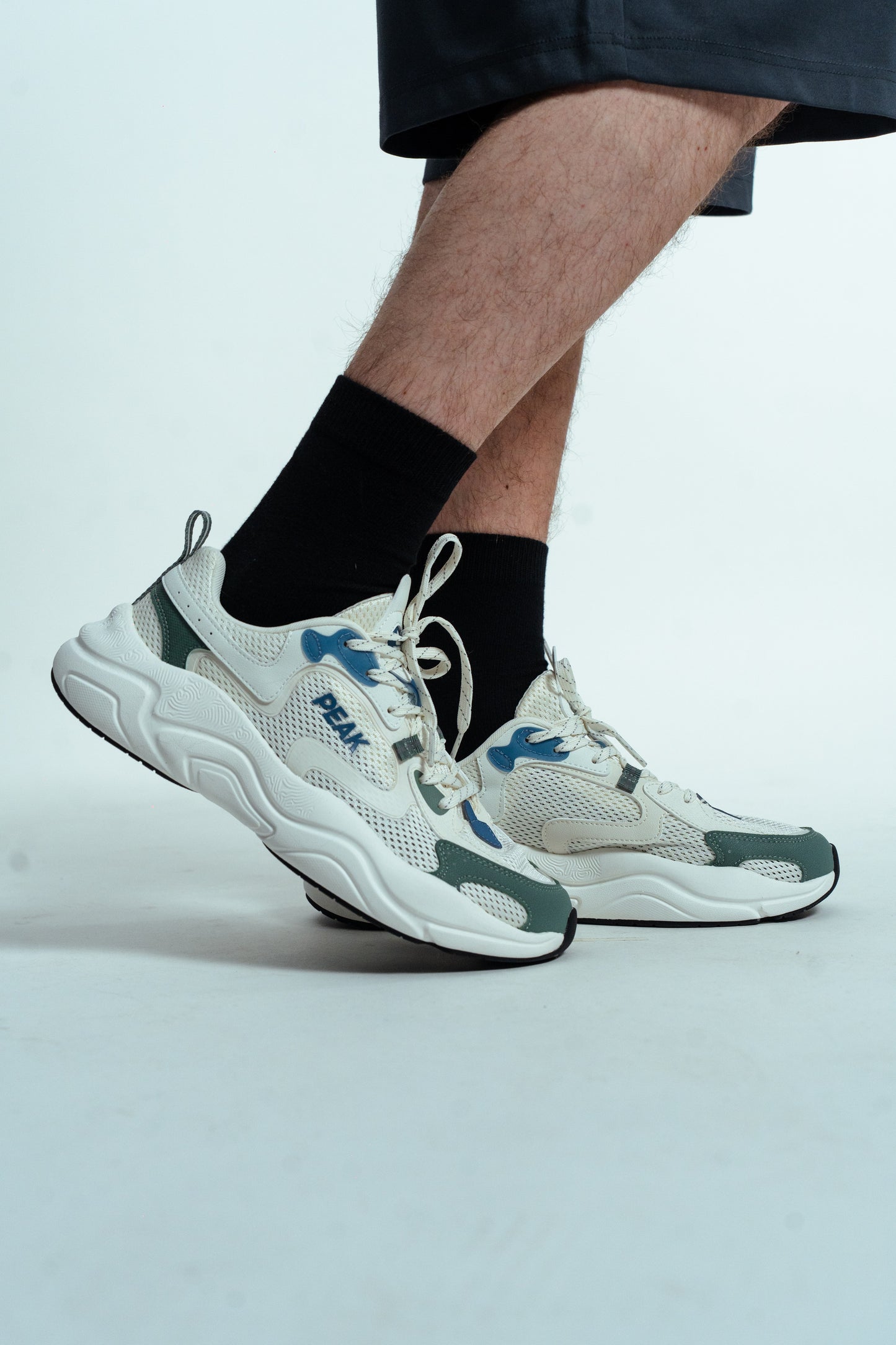 Кроссовки мужские Peak Casual EXT52417E white/green