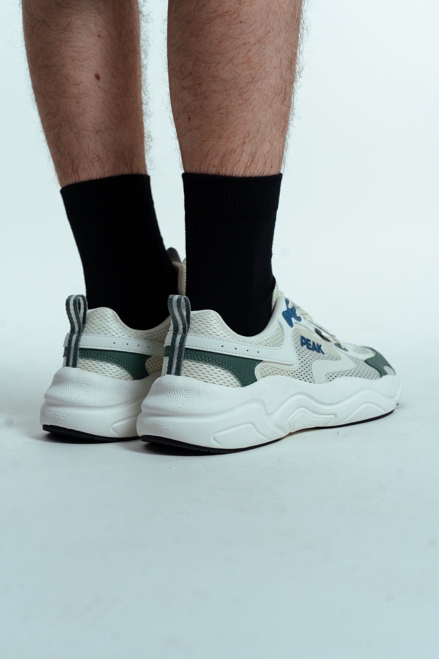 Кроссовки мужские Peak Casual EXT52417E white/green
