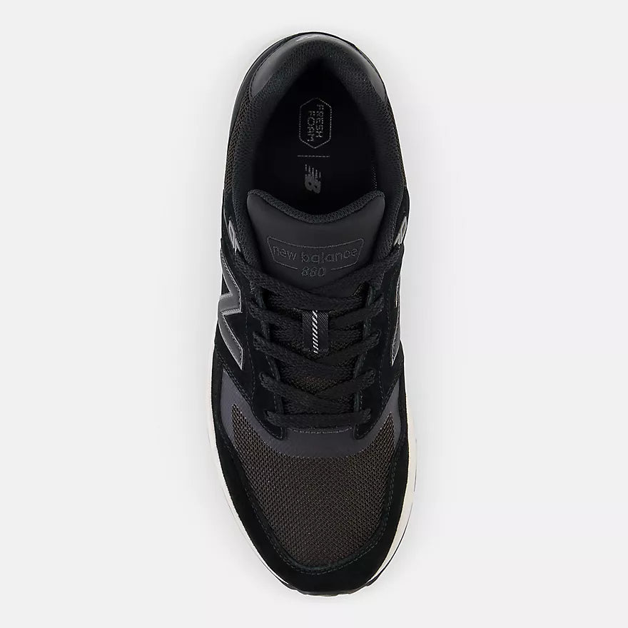 Кроссовки мужские New Balance casual MW880BK6