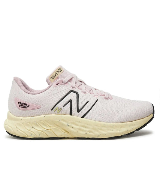 Кроссовки женские для бега New Balance WEVOZCP3