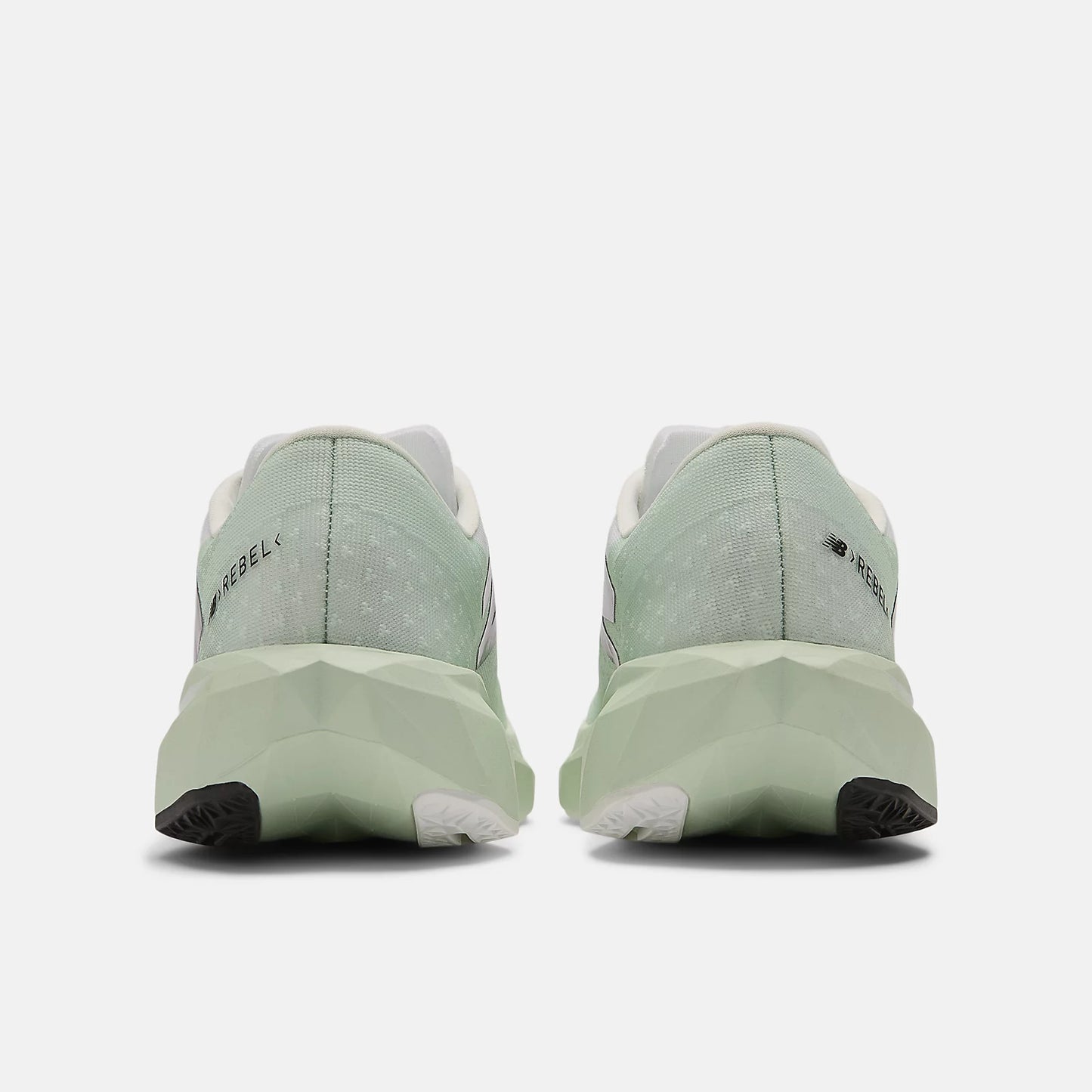 Кроссовки женские для бега New Balance WFCXCA4