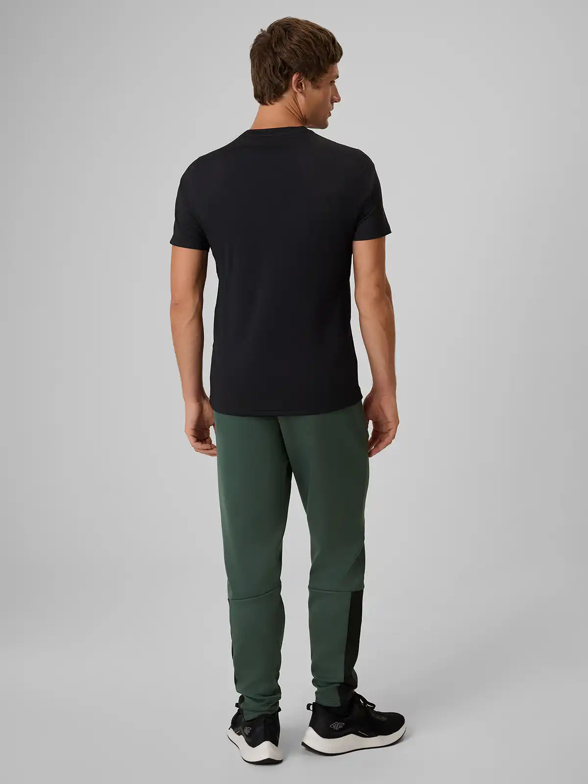 Pantaloni sportivi pentru bărbați 4F M1426 4FWAW26TFTRM1426 dark green