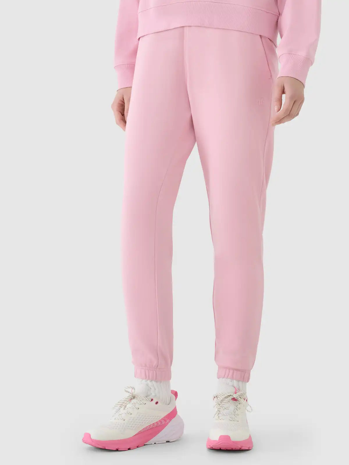 Женские спортивные штаны 4F F1138 4FWMM00TTROF1138 light pink