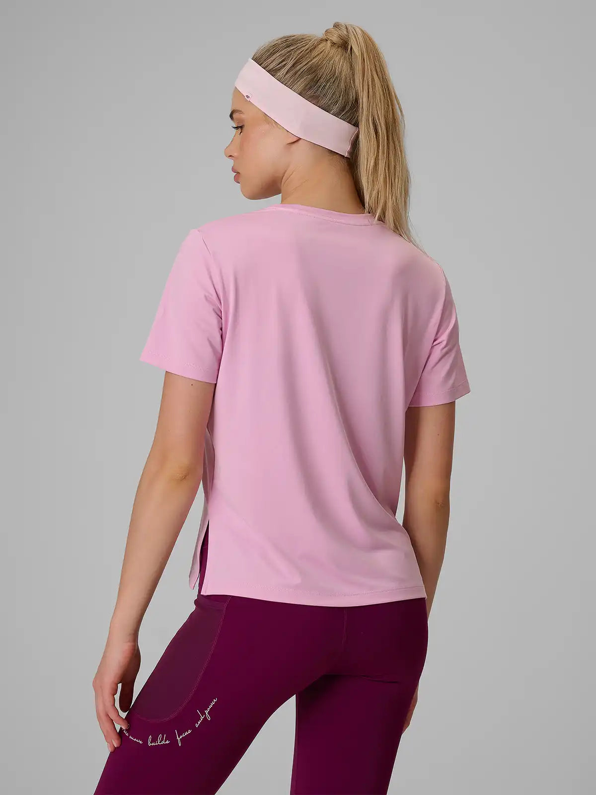Женская футболка для фитнеса 4F F2326 4FWAW26TFTSF2326 pale coral