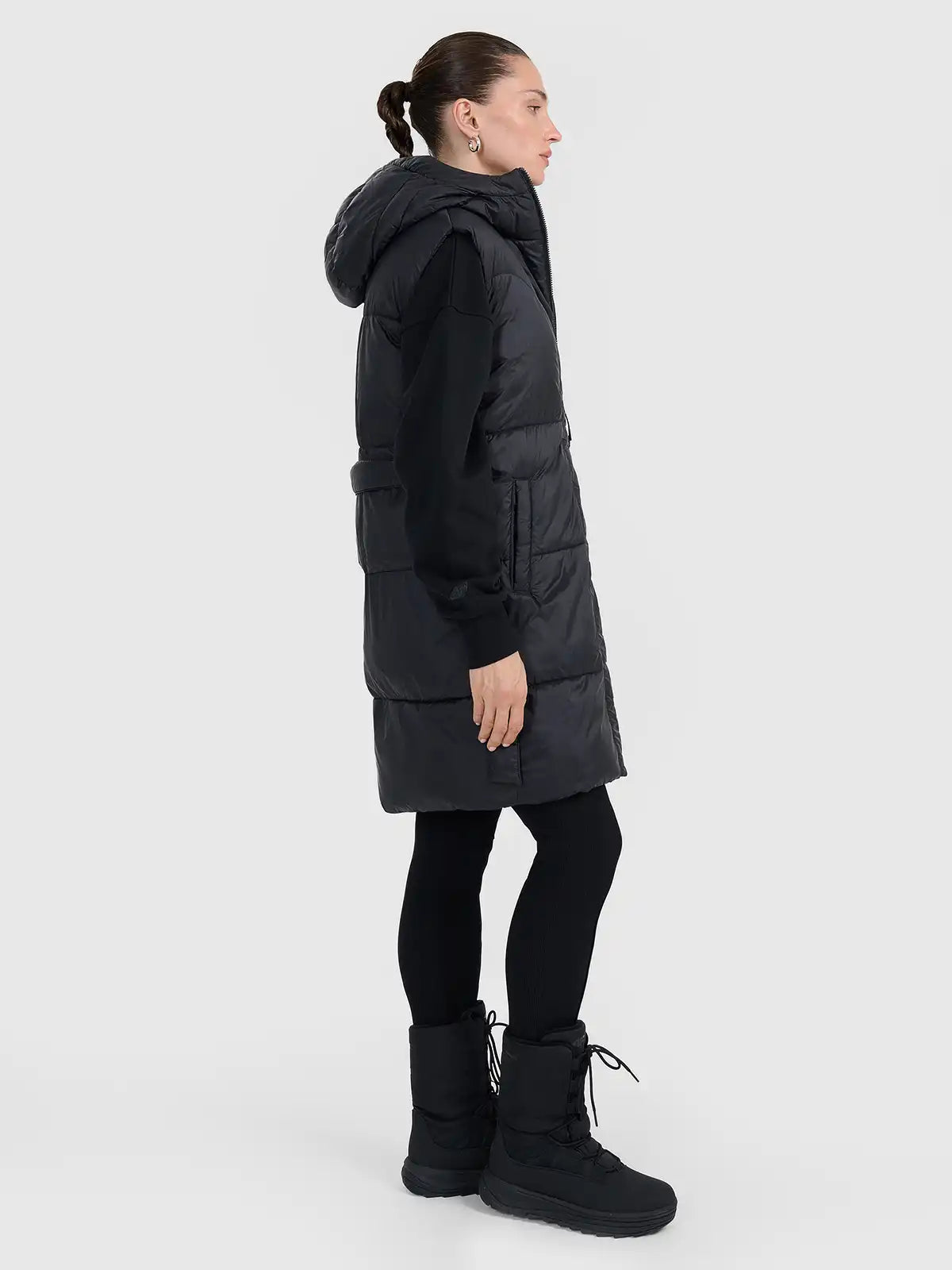 Vestă lungă din puf pentru femei 4F F221 4FWAW25TVJAF221 deep black