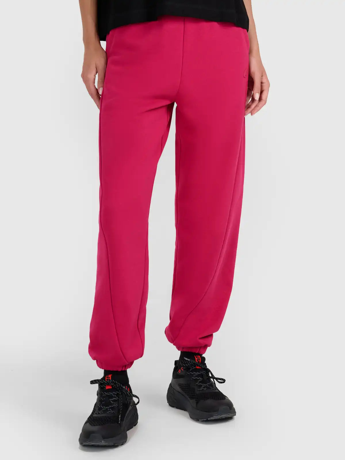 Женские джоггеры 4F F1205 4FWAW25TTROF1205 dark pink