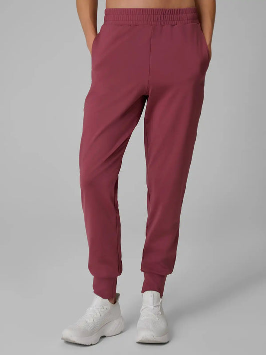 Pantaloni sport pentru femei 4F F1389 4FWAW26TFTRF1389 burgundy