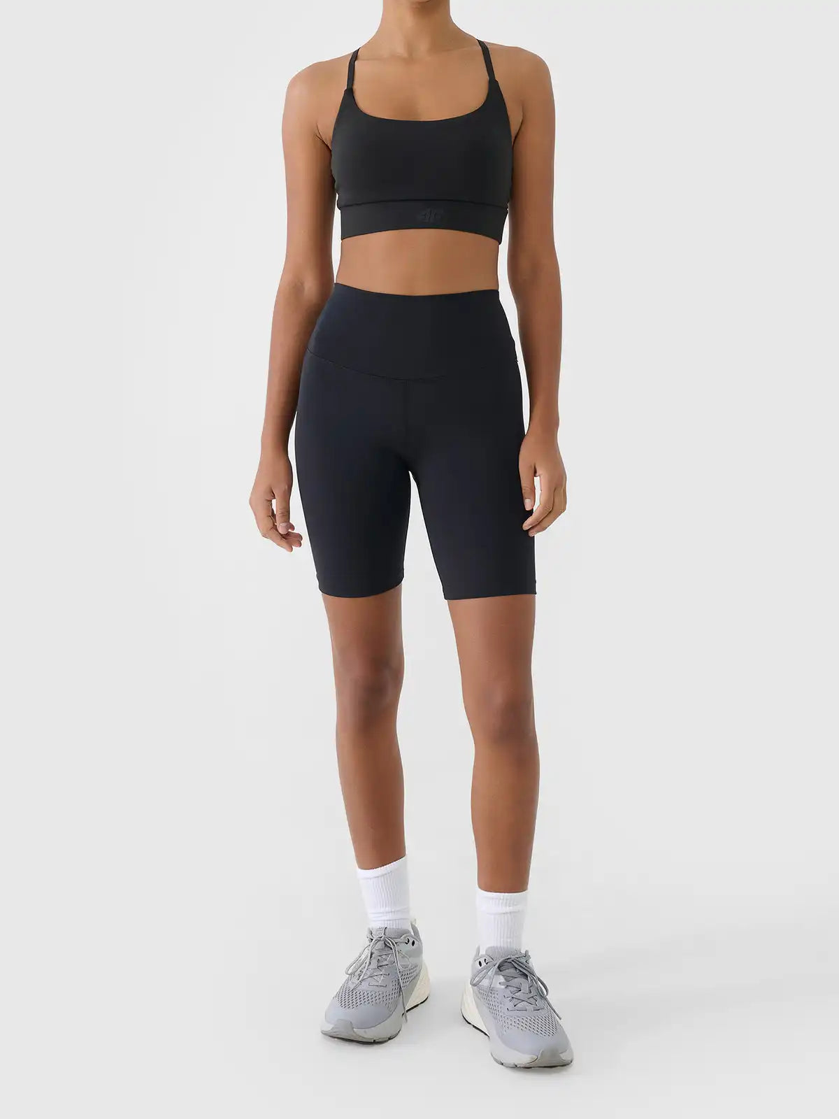 Legginși scurți de fitness pentru femei 4F F085 4FWSS26TFSTF085 deep black