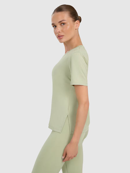 Женская футболка для фитнеса 4F F1517 4FWAW25TFTSF1517 light green