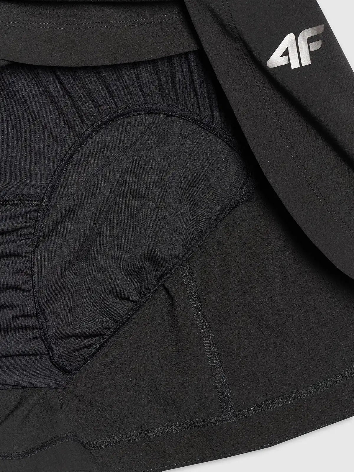 Женские шорты для фитнеса  4F F1433 4FWSS26TFSHF1433 deep black