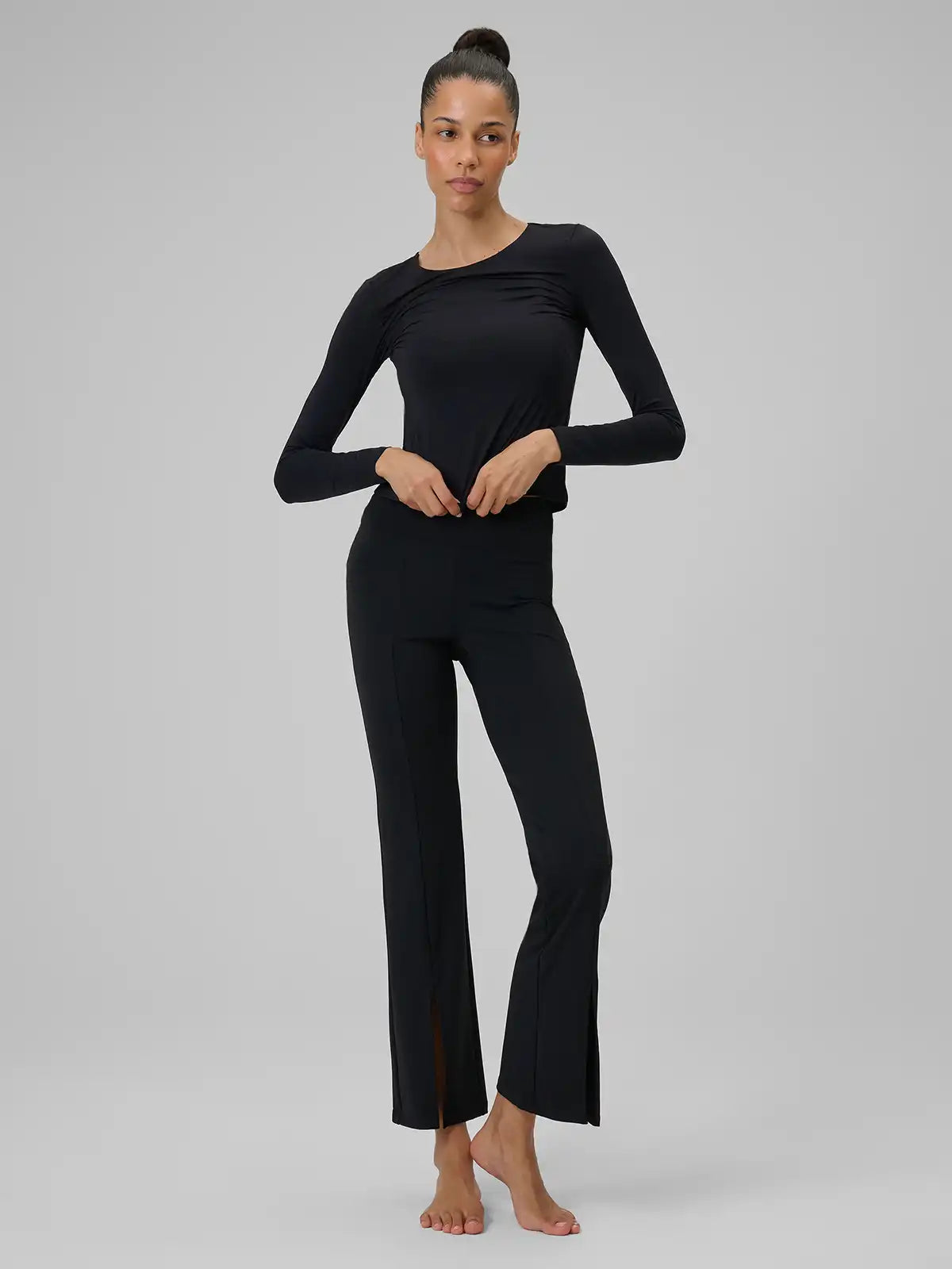 Longsleeve de yoga pentru femei 4F F501 4FWSS26TFLOF501 deep black