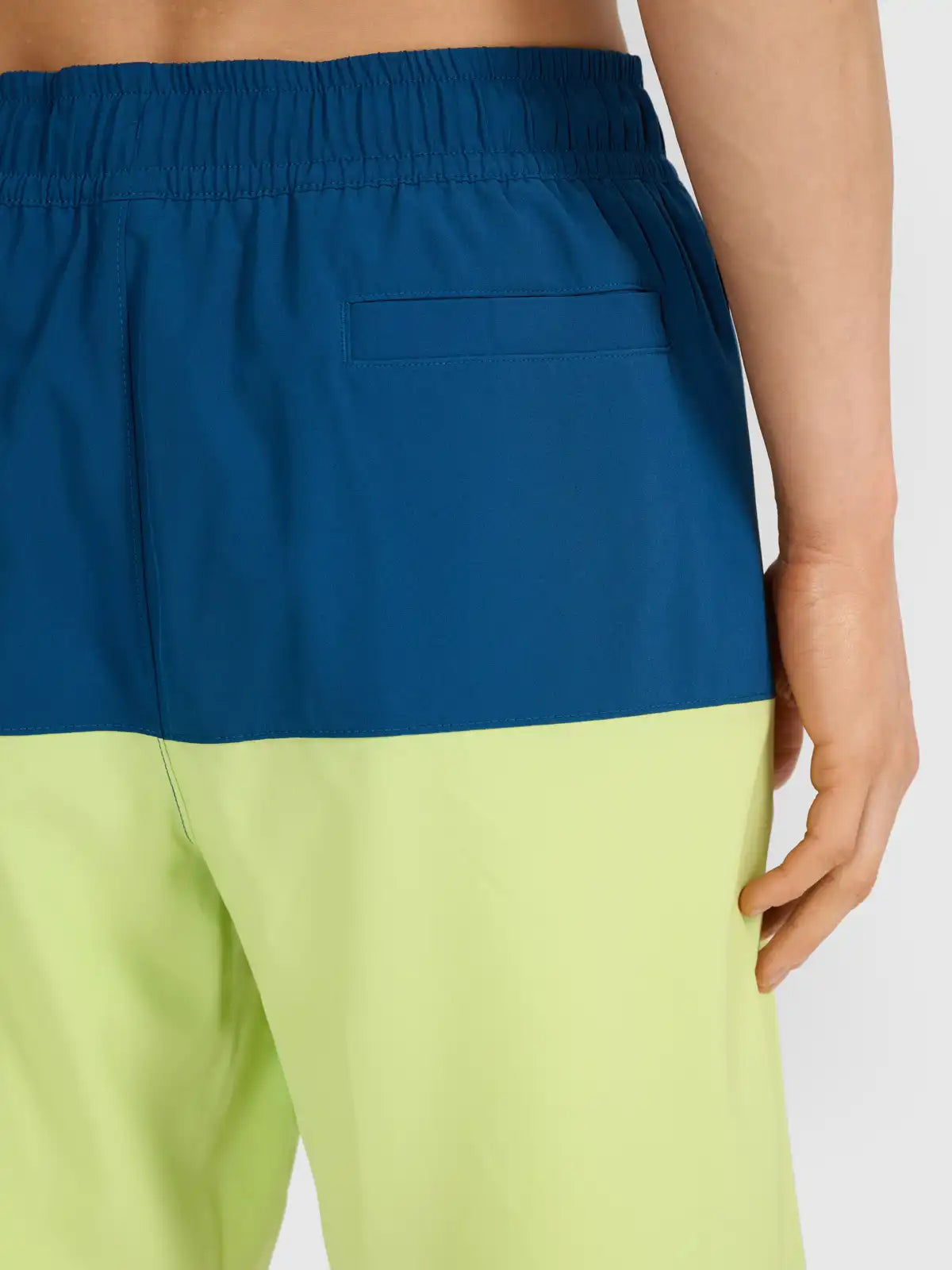 Мужские пляжные шорты 4F M135 4FWSS25UBDSM135 canary green