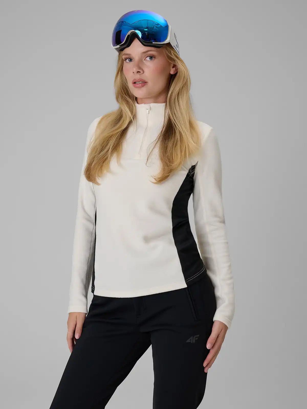 Hanorac microfleece pentru femei 4F F085 4FWAW26UFLEF085 off white 