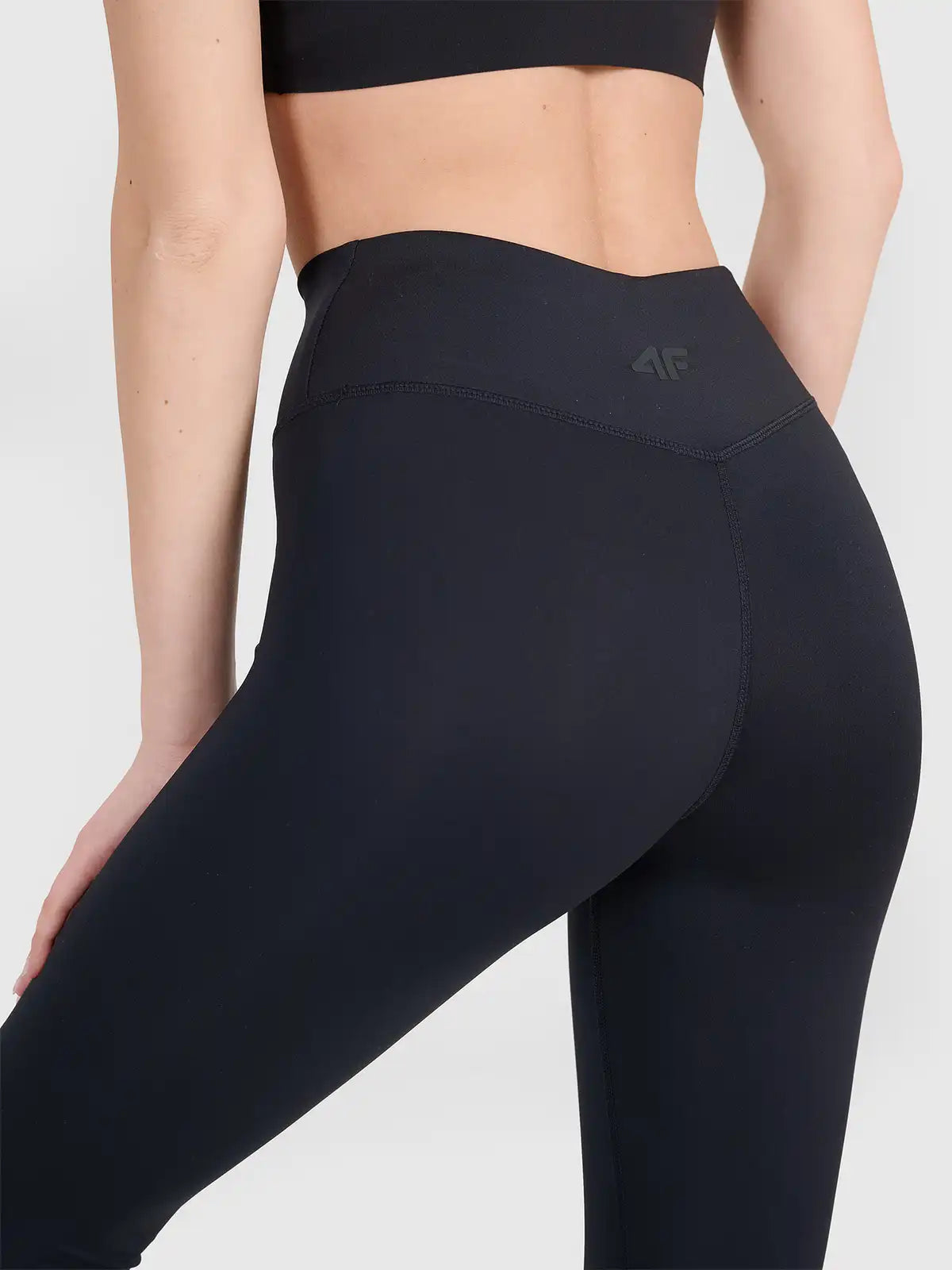 Legginși de antrenament pentru femei 4F F458 4FWSS26TFTIF458 deep black