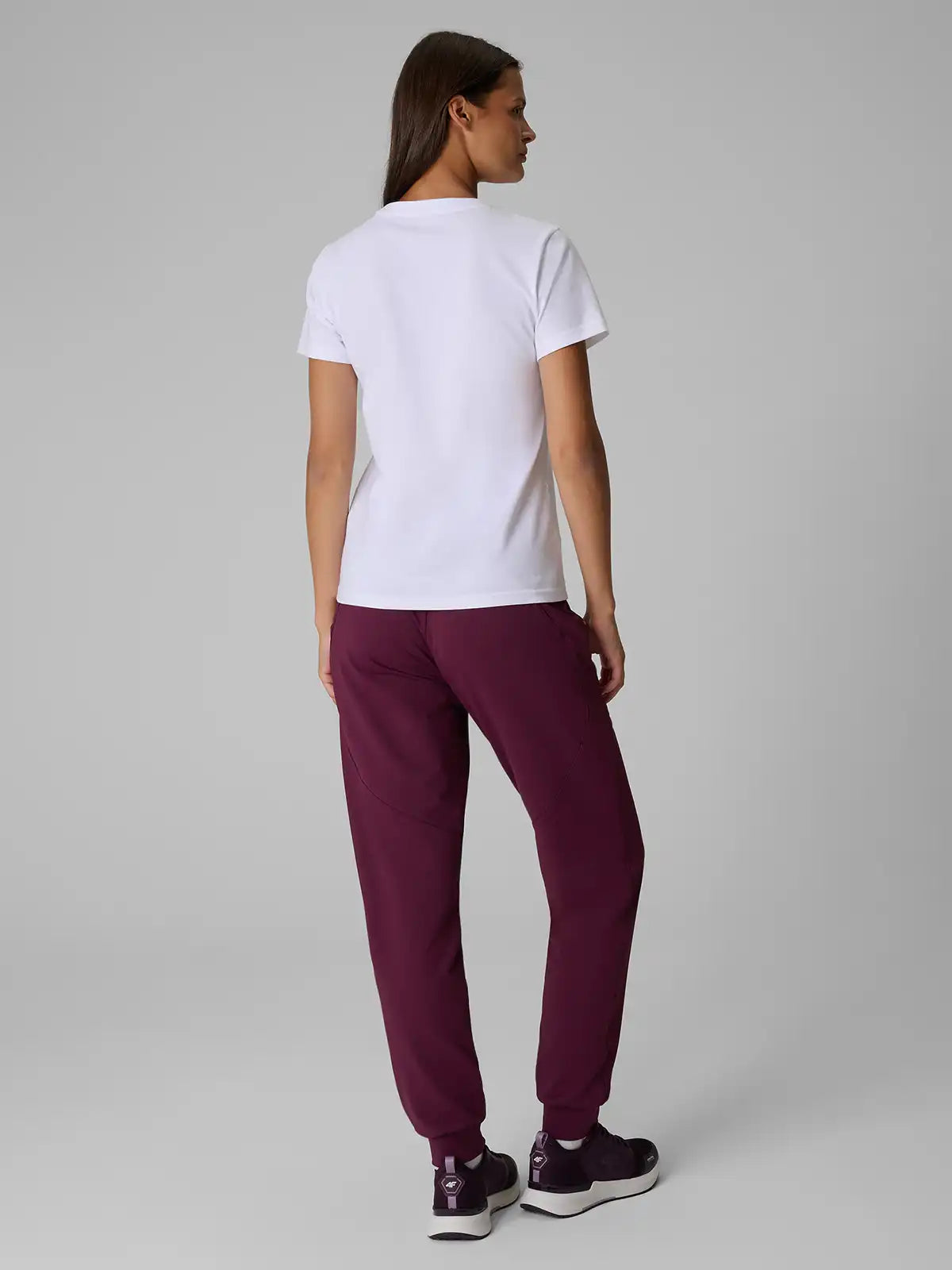 Pantaloni sportivi pentru femei 4F F1753 4FWAW26TTROF1753 dark pink 