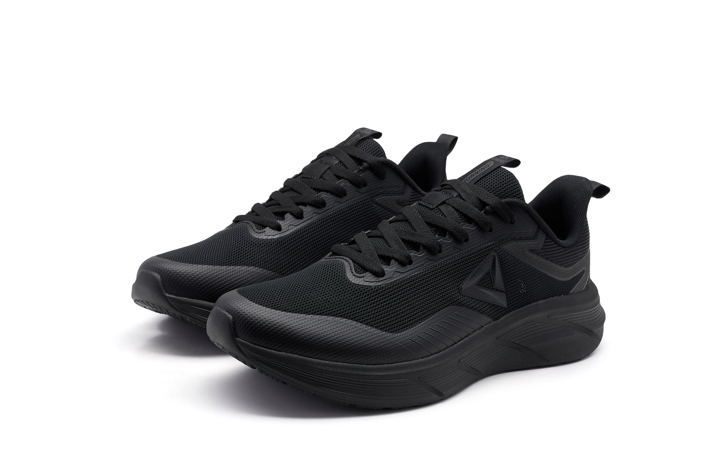 Кроссовки мужские для бега Peak EXT262387H black