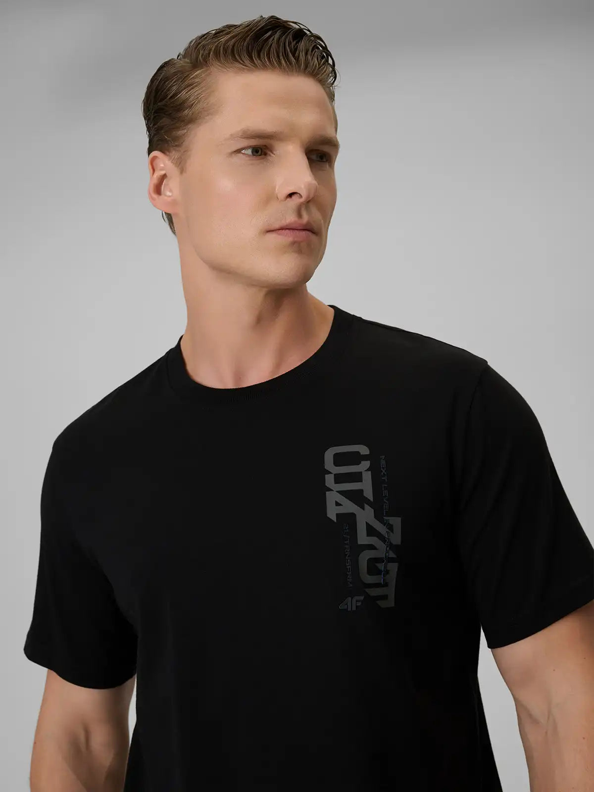 Tricou pentru bărbați casual  4F M2665 4FWSS26TTSHM2665 deep black