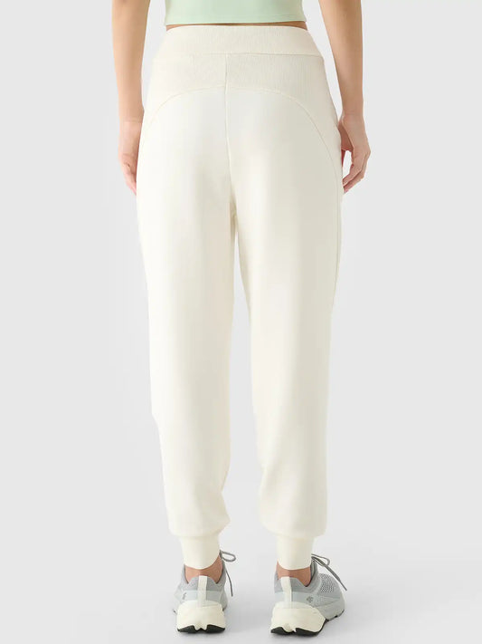 Joggeri pentru femei 4F F1180 4FWAW25TTROF1180 off white