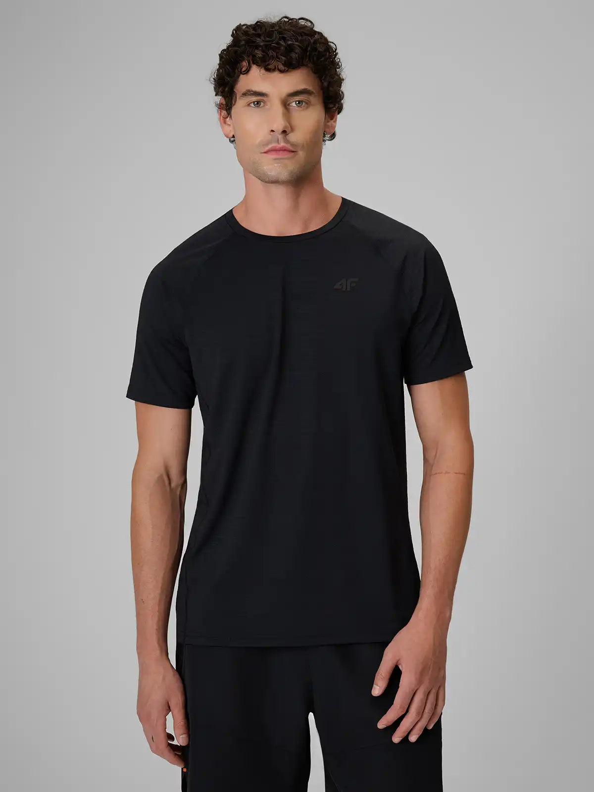 Tricou de fitness pentru bărbați 4F M2459 4FWAW26TFTSM2459 deep black