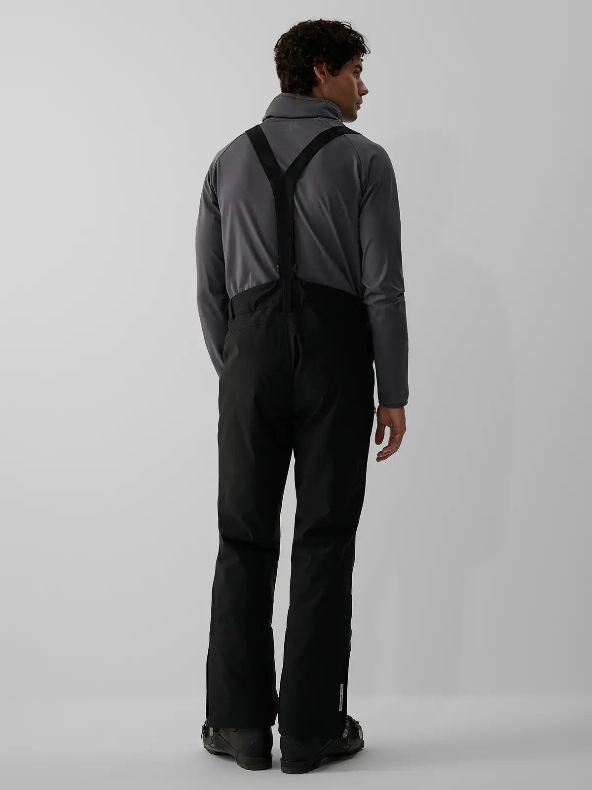 Pantalonii de schi pentru bărbați 4F M1453 4FWAW26TFTRM1453 deep black