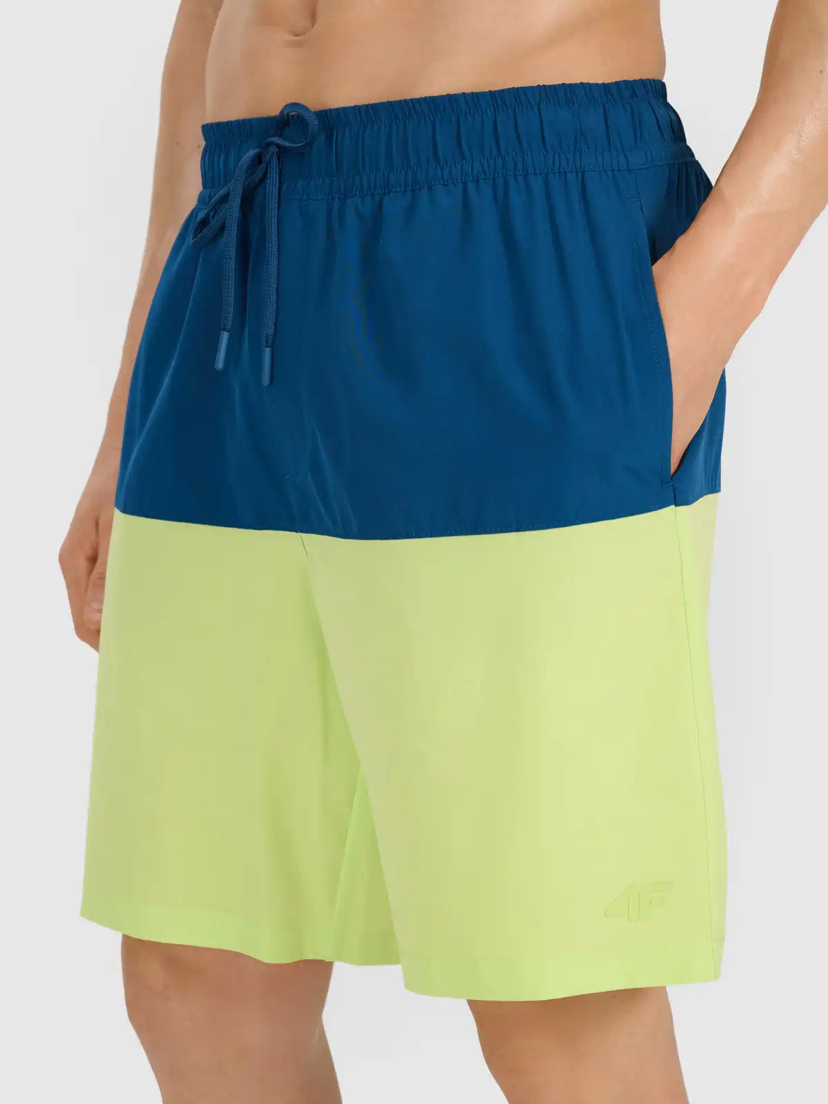 Мужские пляжные шорты 4F M135 4FWSS25UBDSM135 canary green