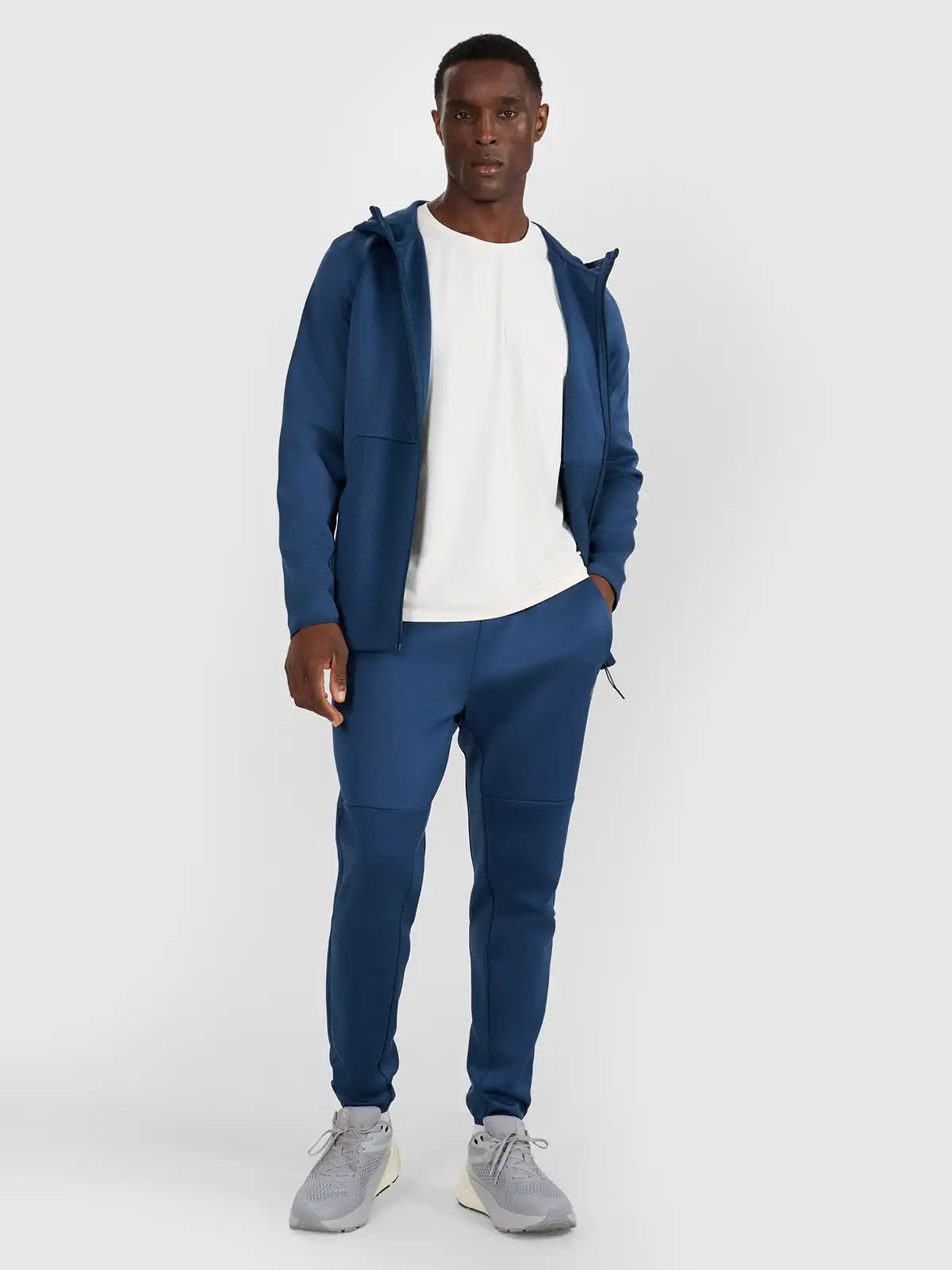 Мужские спортивные штаны 4F M0888 4FWAW25TFTRM0888 denim