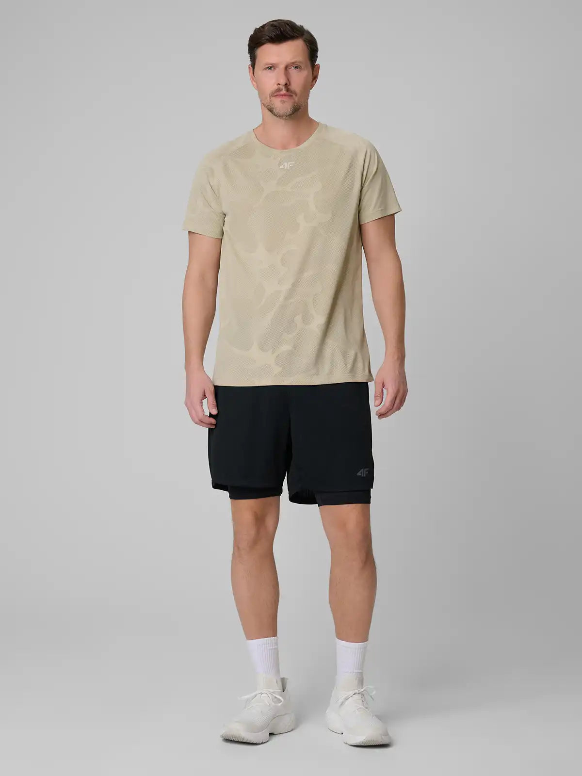 Pantaloni scurți de antrenament pentru bărbați  4F M1259 FNK 2in1 4FWSS26TFSHM1259 deep black