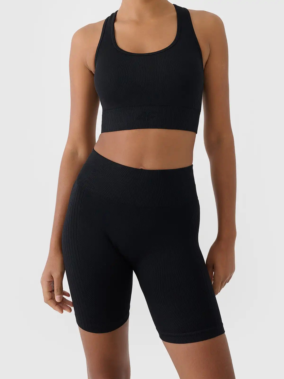 Bra pentru fitness 4F  F242 4FWSS26USBAF242 deep black