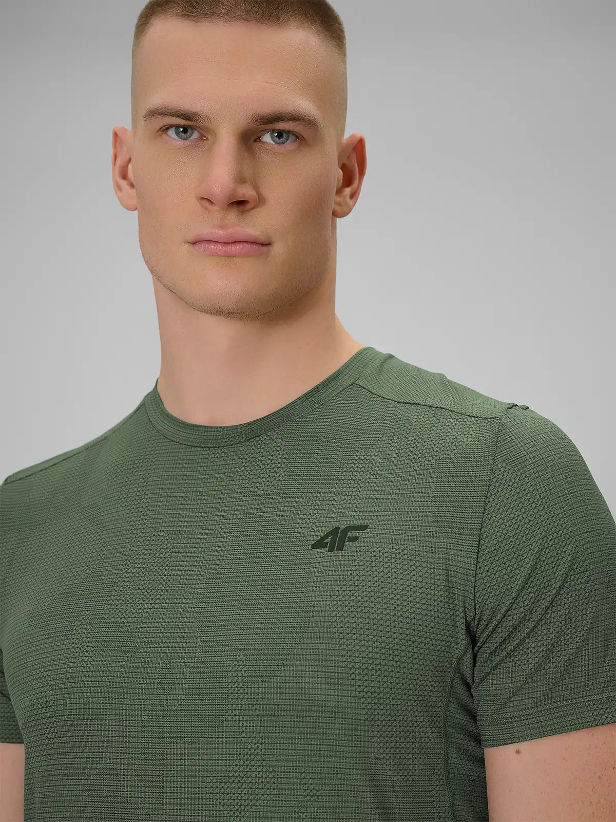 Tricou de antrenament pentru bărbați 4F M1778 4FWSS26TFTSM1778 khaki
