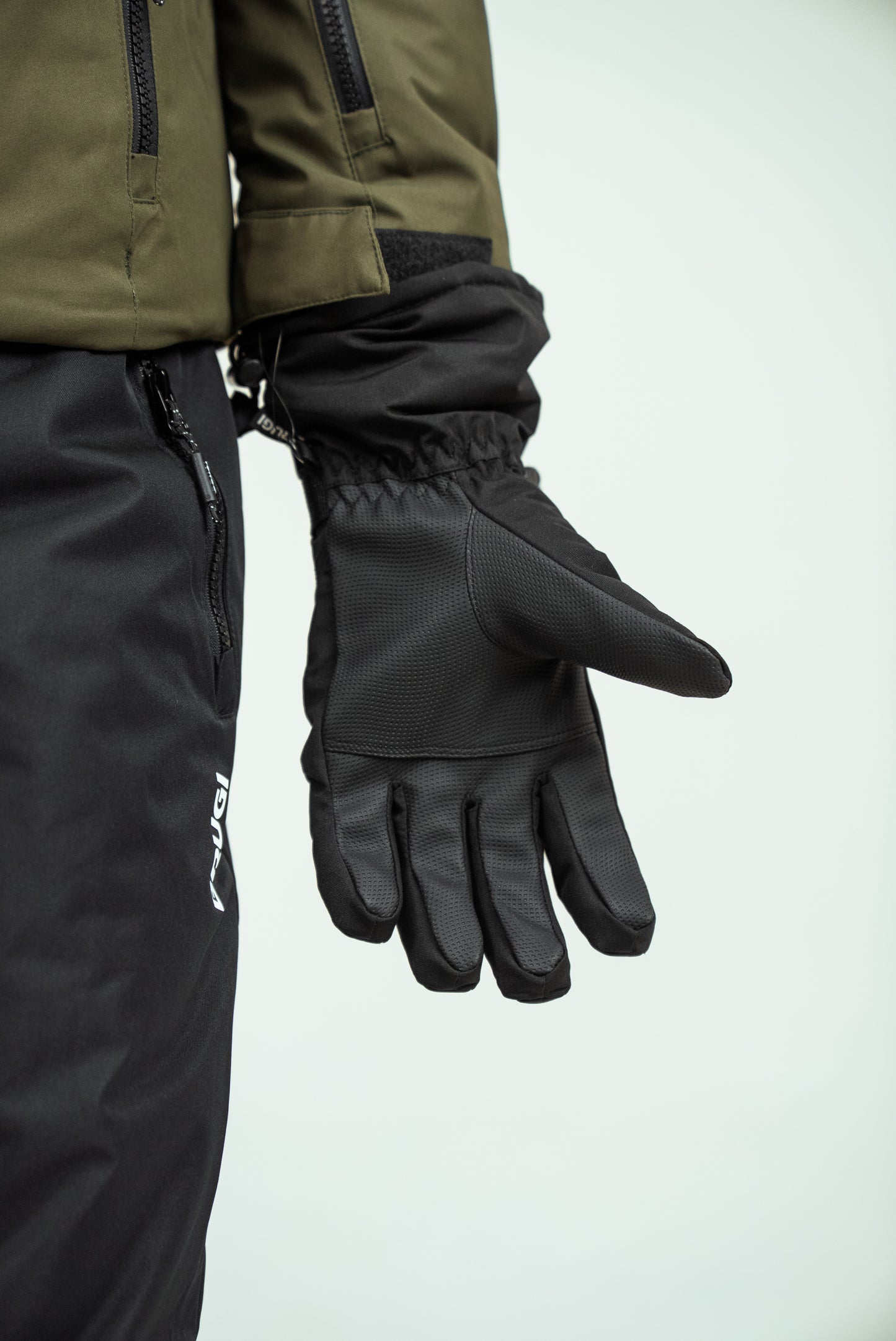 Перчатки женские горнолыжные Brugi Z42S E61