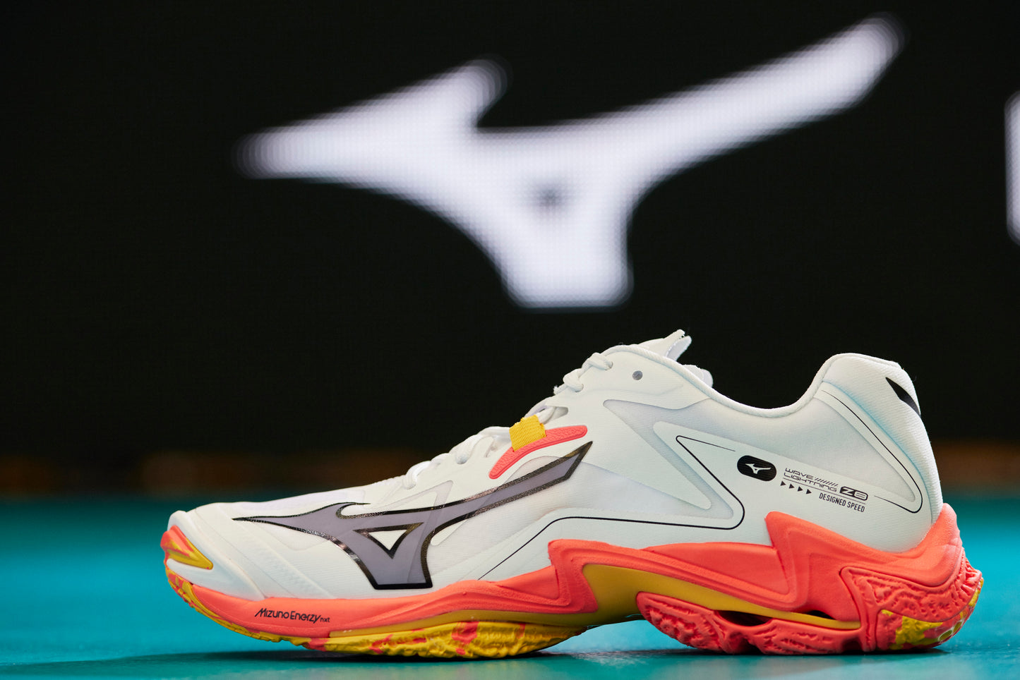 Adidași bărbați pentru volei Mizuno Wave Lightning Z8 MID V1GA2405 98
