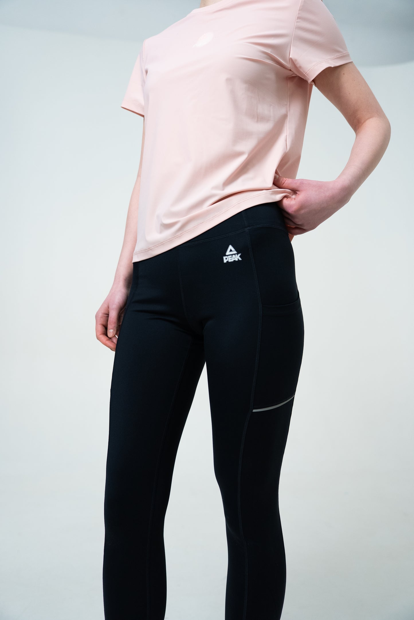 Женские леггинсы для тренировок Peak FW94274 black