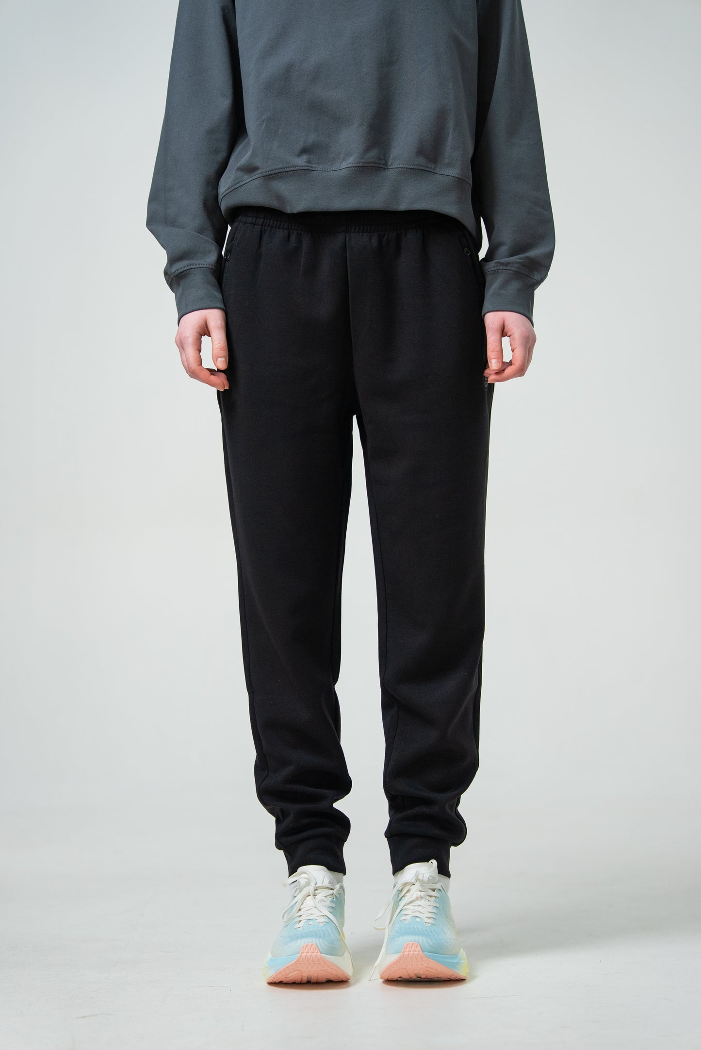 Женские спортивные штаны casual Peak FW3253322 black