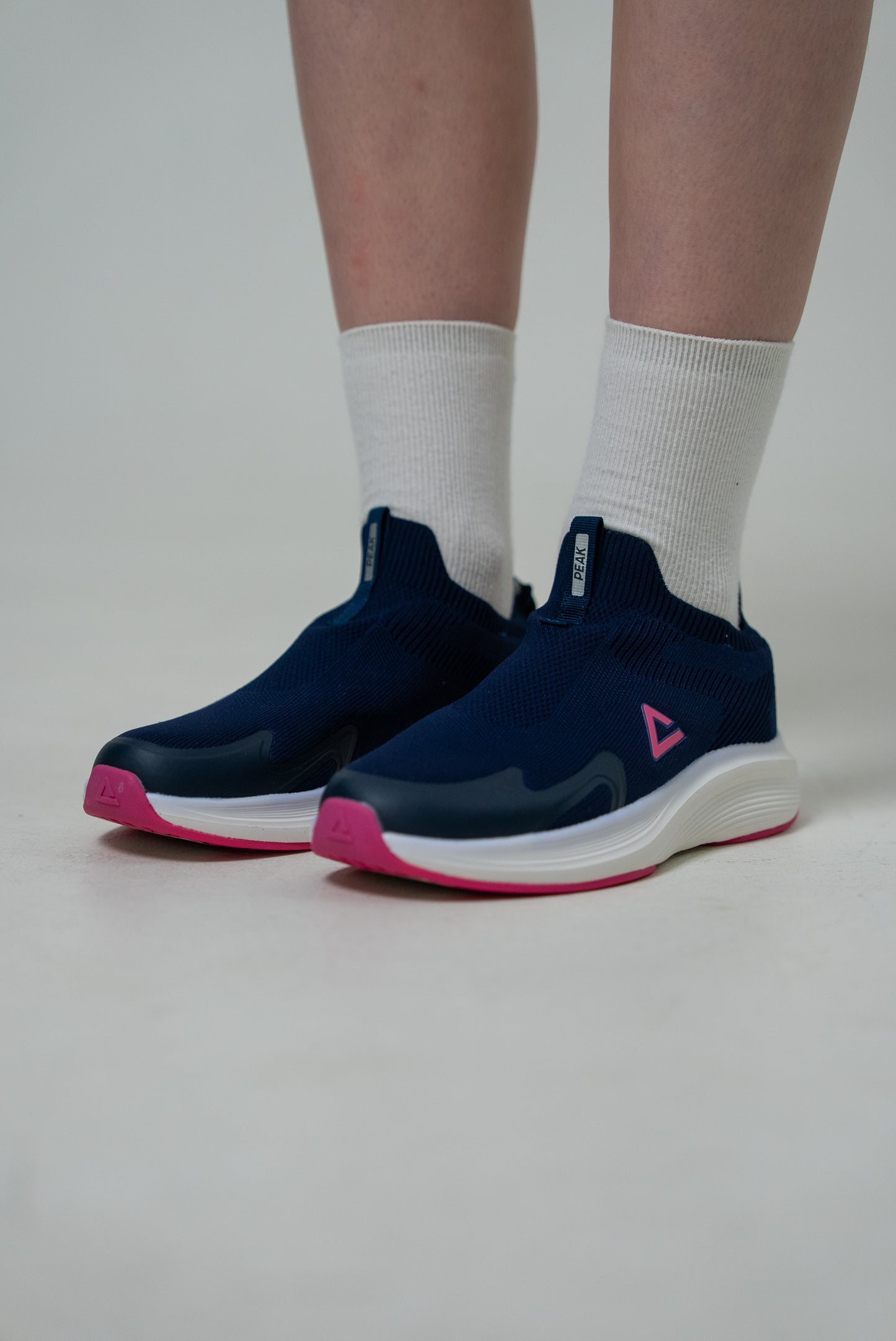 Кроссовки женские Peak Casual EW49308E blue purple