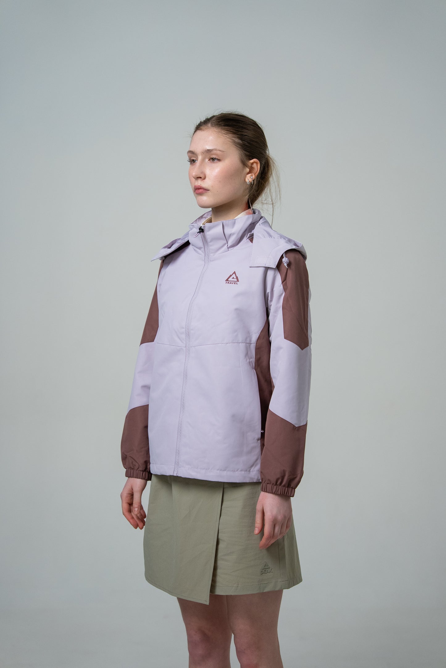 Женская водонепроницаемая ветровка Peak Travel FW2253008 puple