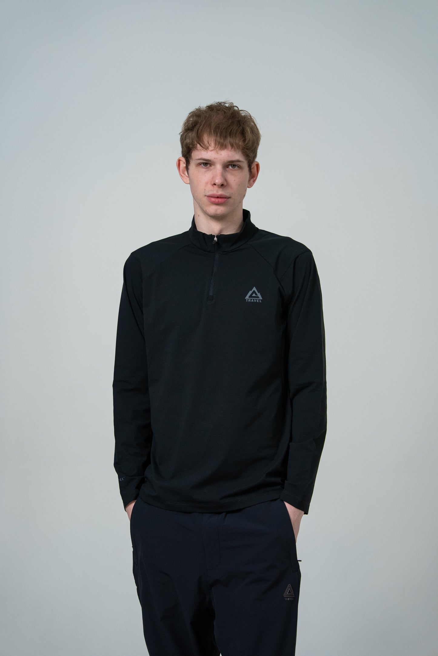 Мужской лонгслив для тренировок Peak FW6253231 black