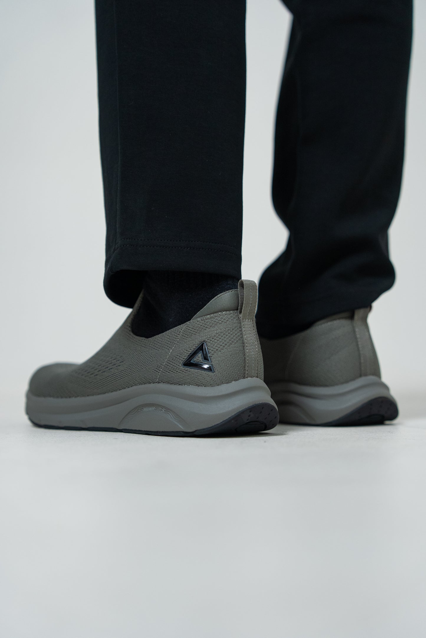 Adidași pentru bărbați Peak Casual  EXT53431J grey