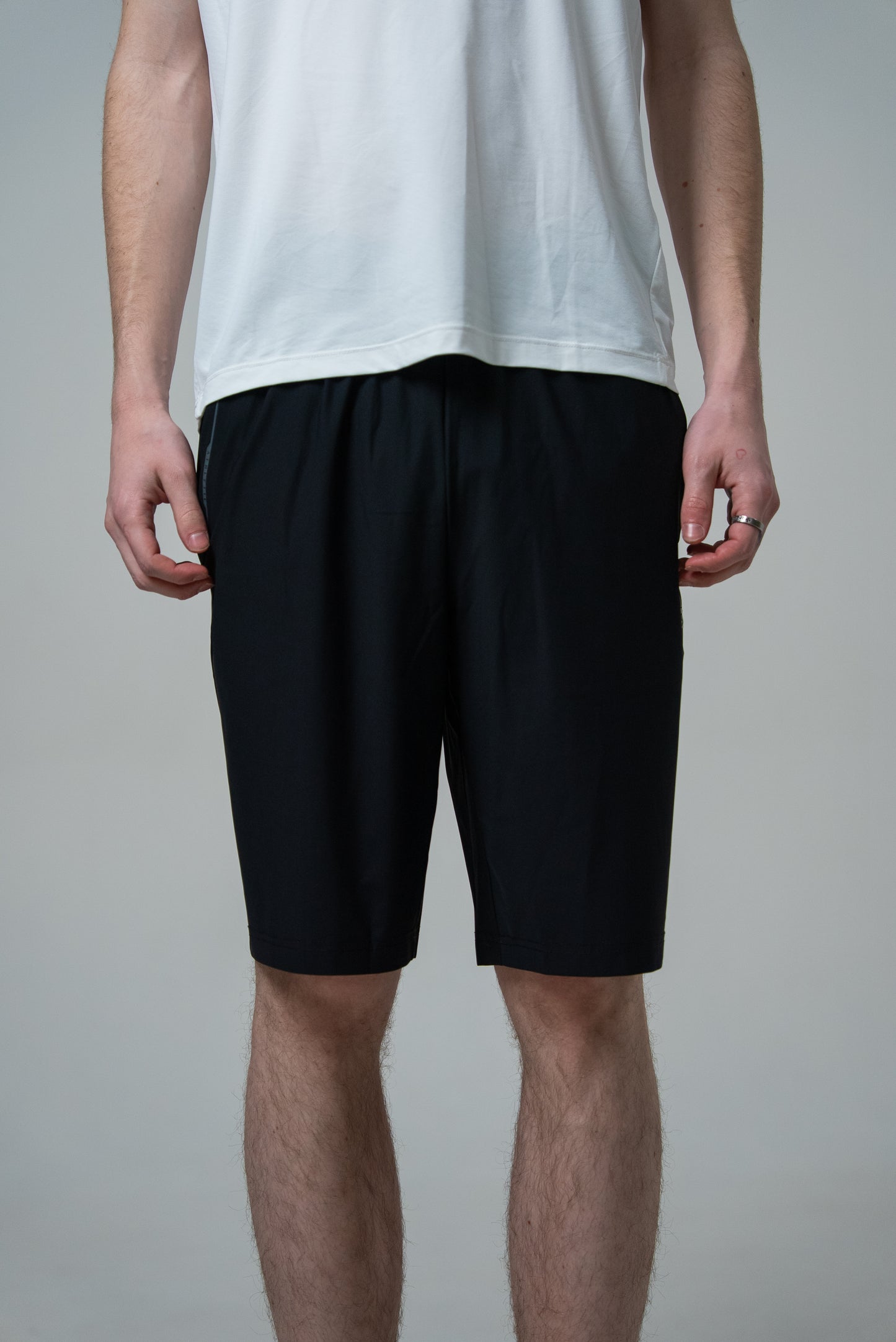 Pantaloni scurți de antrenament pentru bărbați Peak FW3252471 black