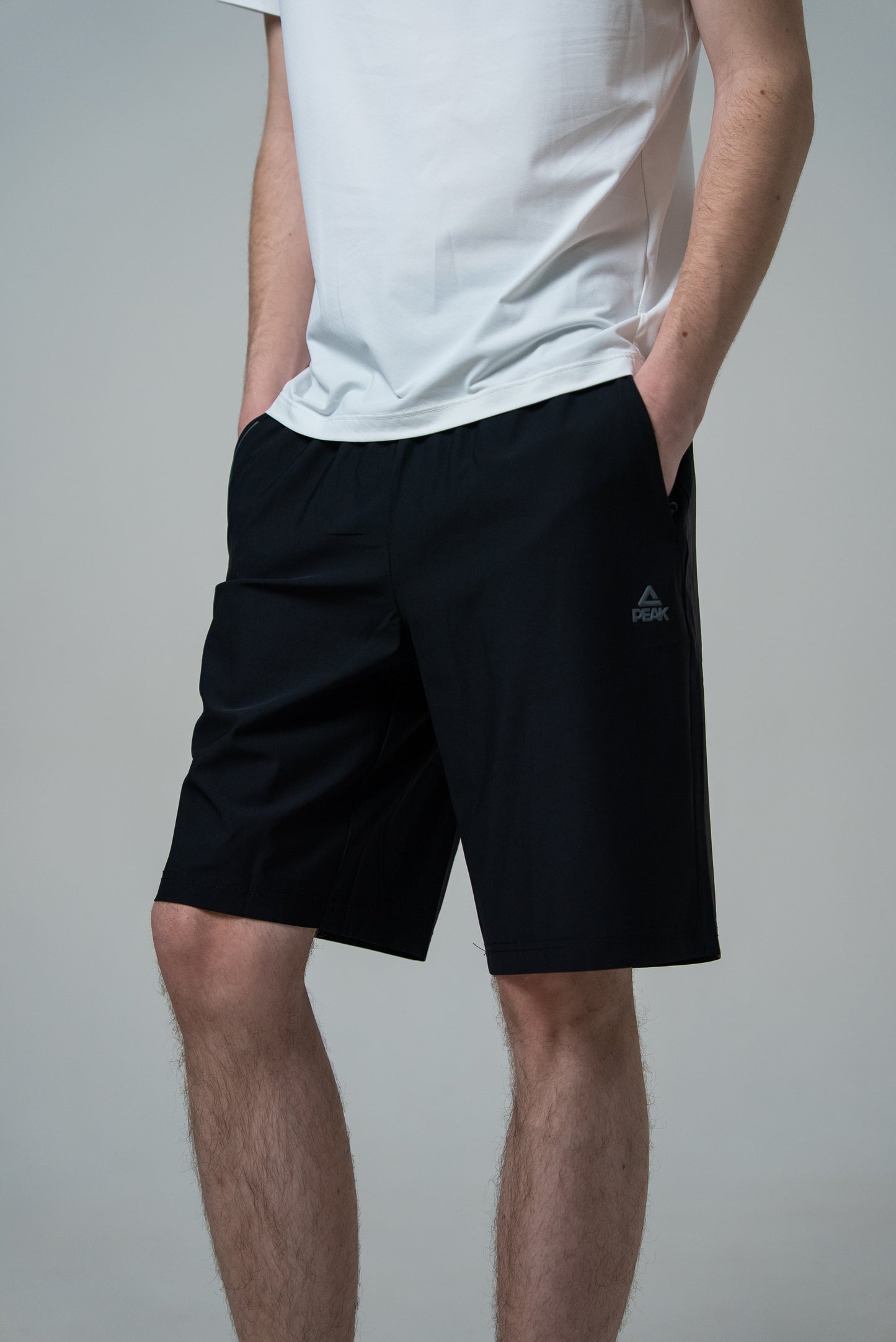 Pantaloni scurți de antrenament pentru bărbați Peak FW3252471 black