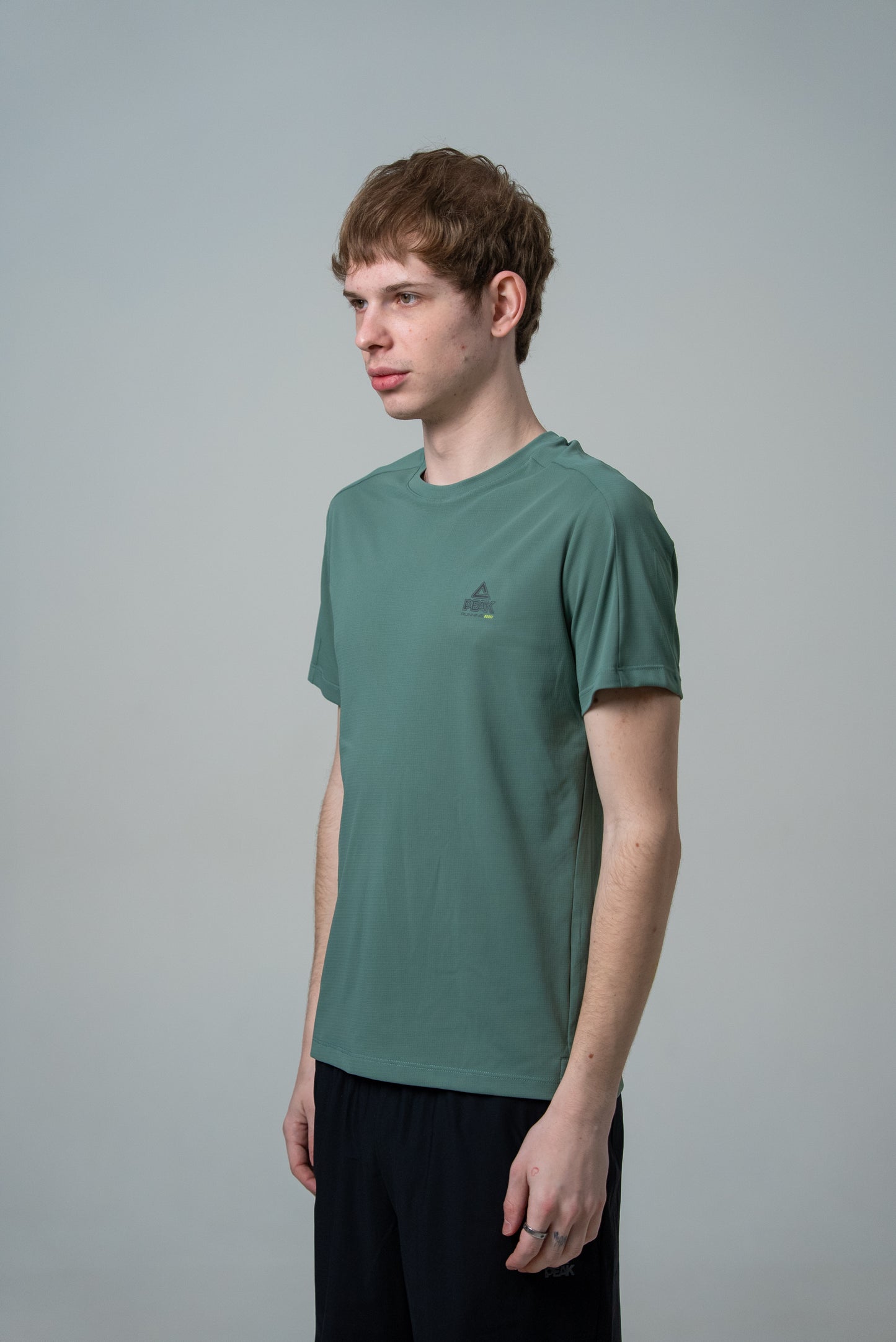 Tricou de alergare pentru bărbați Peak FW6252171 green