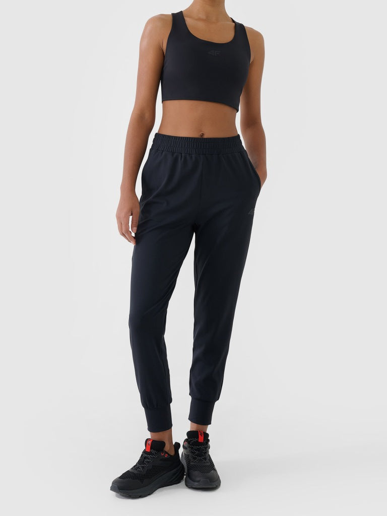 Pantaloni sportivi pentru femei 4F F1389 4FWAW26TFTRF1389 deep black