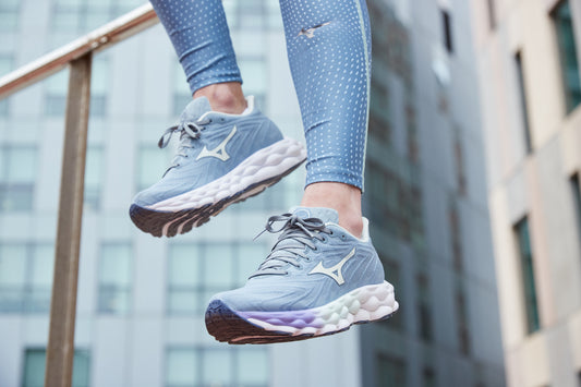 Adidași de alergare pentru femei Mizuno Wave Sky 8 J1GD2402 71