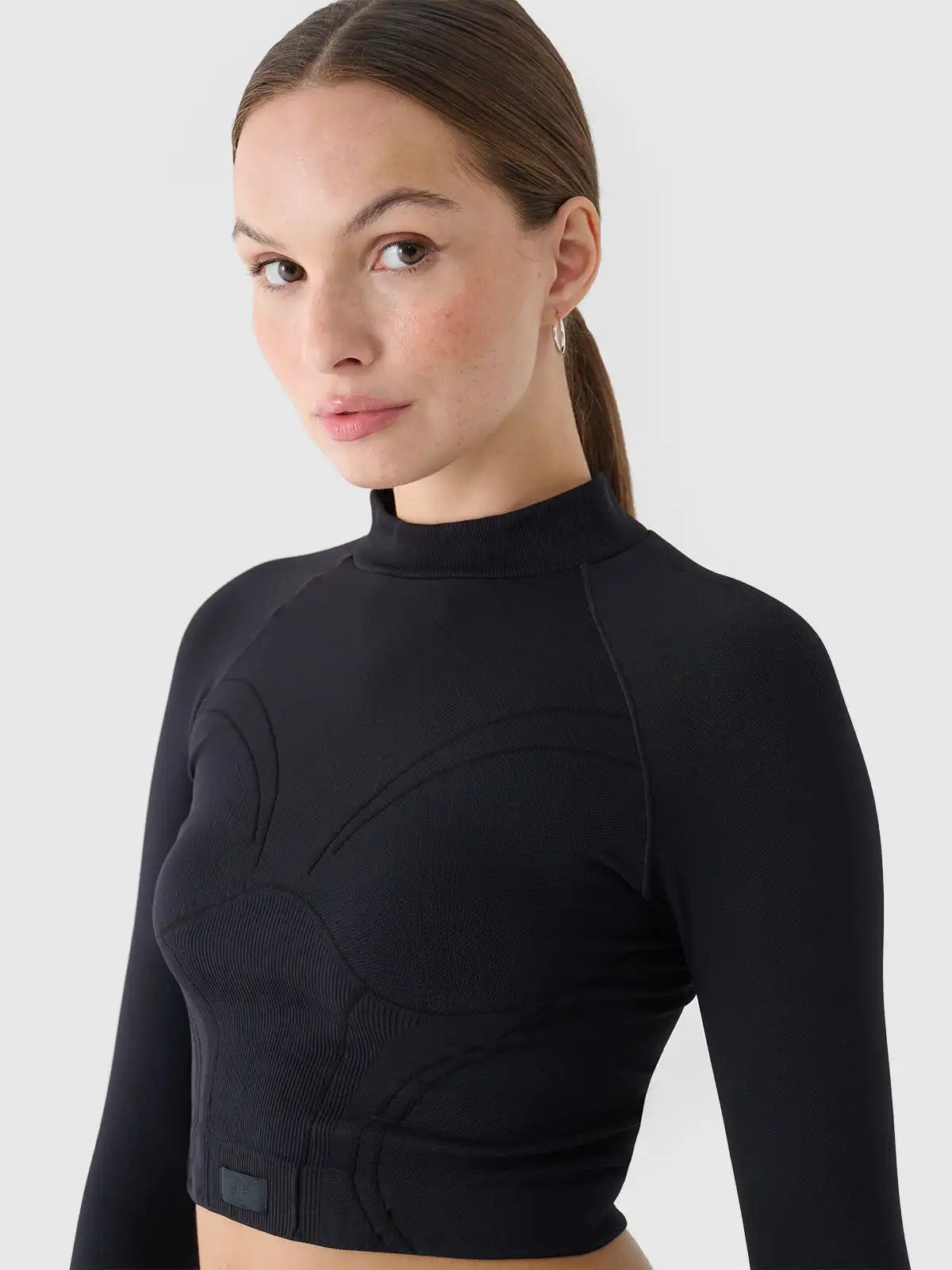 Longsleeve de antrenamente pentru femei 4F F483 4FRAW24TFLOF483 deep black