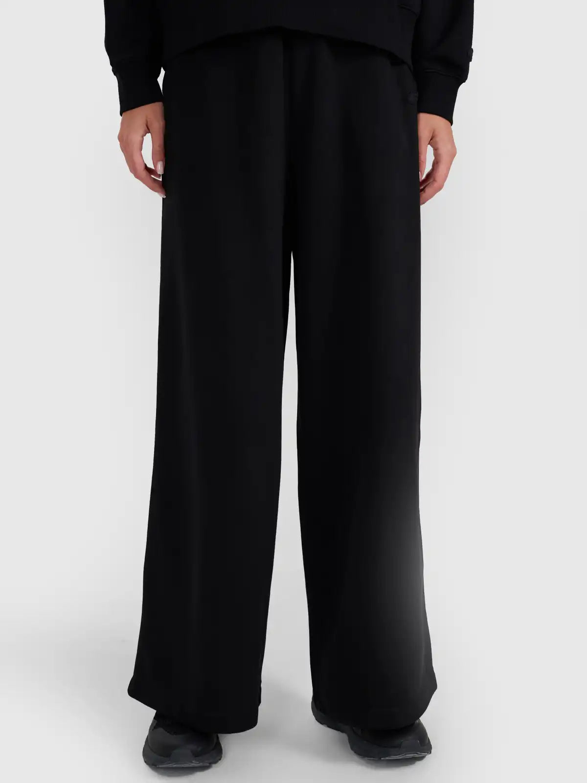 Женские штаны casual 4F F1204 4FWAW25TTROF1204 deep black