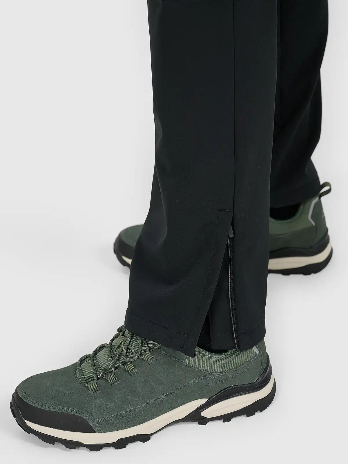 Pantaloni impermeabili pentru bărbați 4F M0990 4FWAW25TFTRM0990 deep black