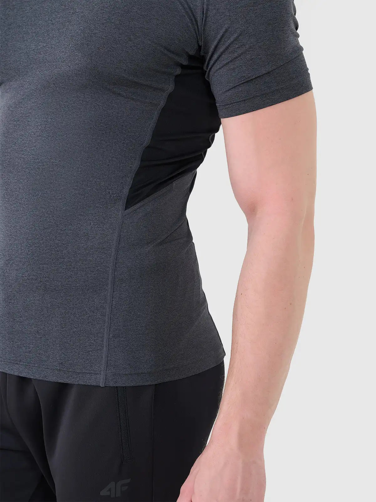 Мужская футболка для тренировок 4F M1787 4FWSS26TFTSM2141  anthracite melange